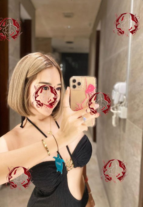 Alisa, photo 6 of 6