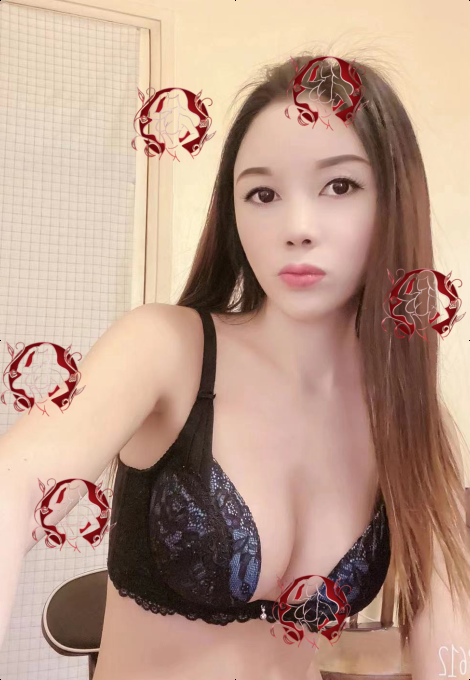 Velvet, photo 4 of 5